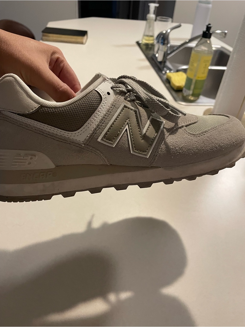 Light green new balance 579 sneaker